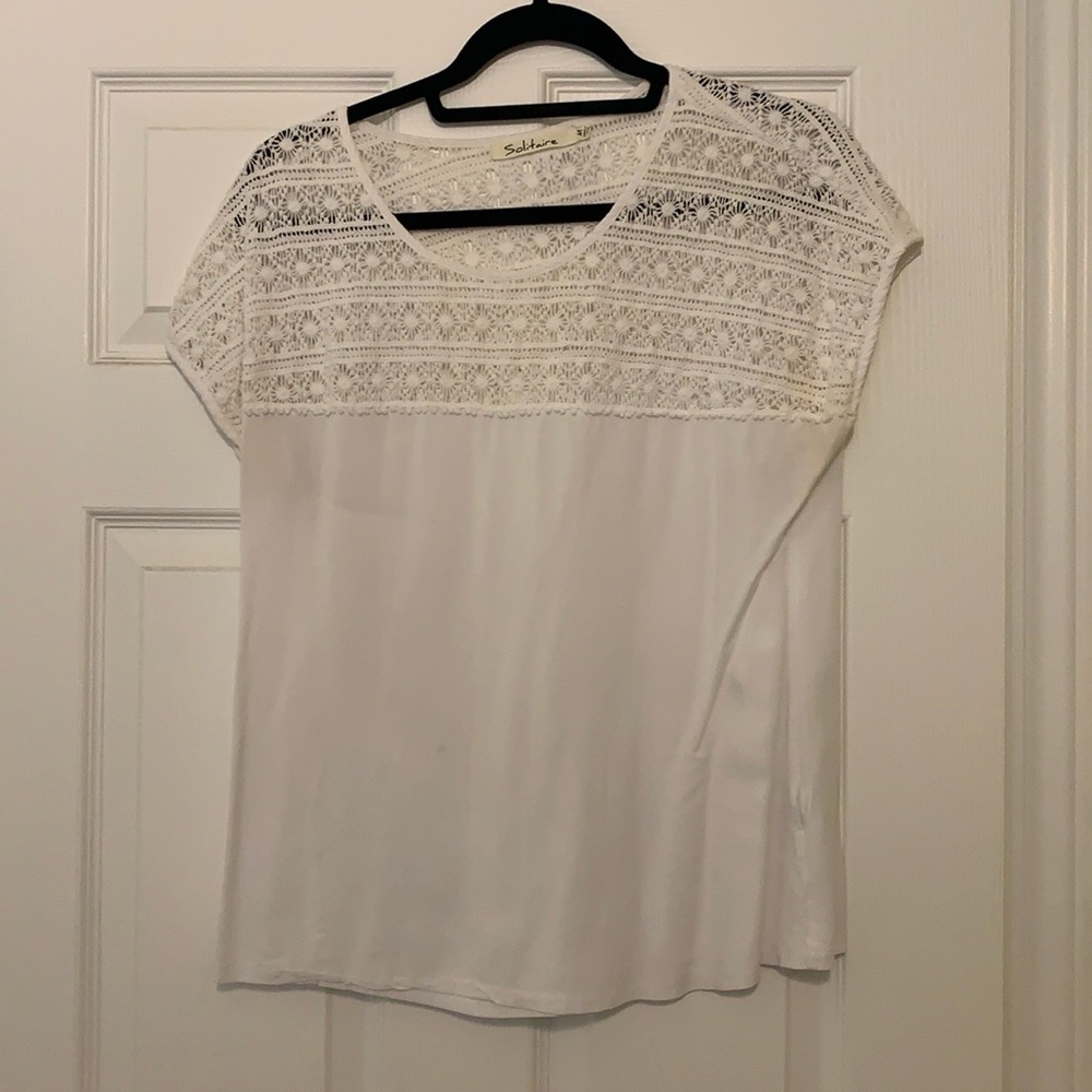 Solitaire White Asymmetrical Cap Sleeve Blouse